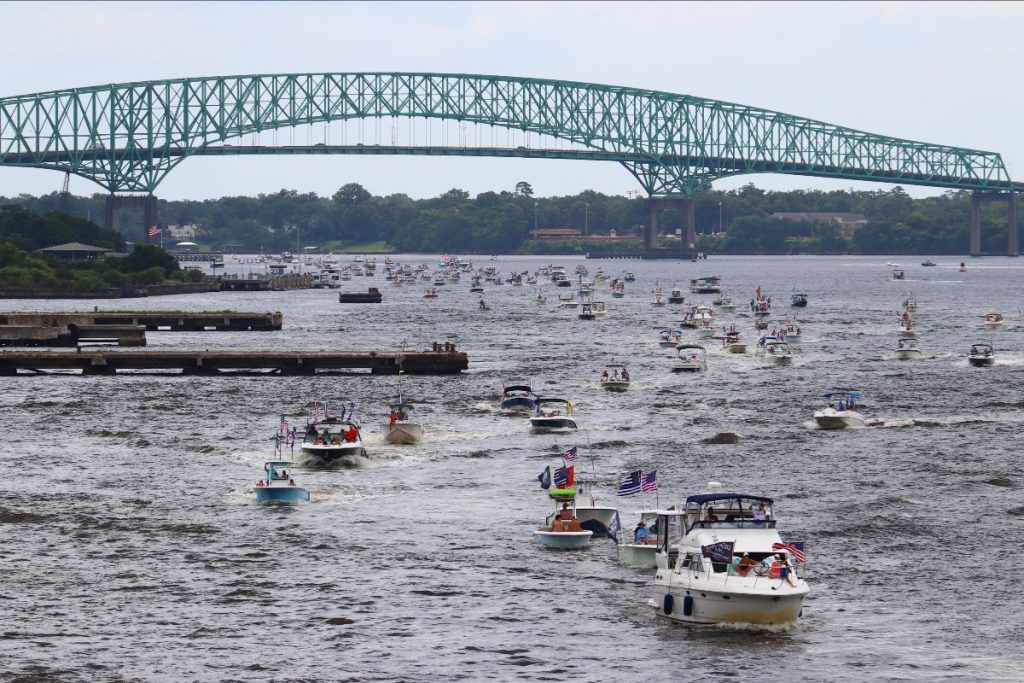 Easy Edit Video Films Governor DeSantis' Boat Flotilla on St. Johns River in Jacksonville